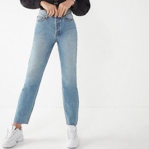 NEW WITH TAGS BDG SLIM STRAIGHT HIGH RISE JEANS